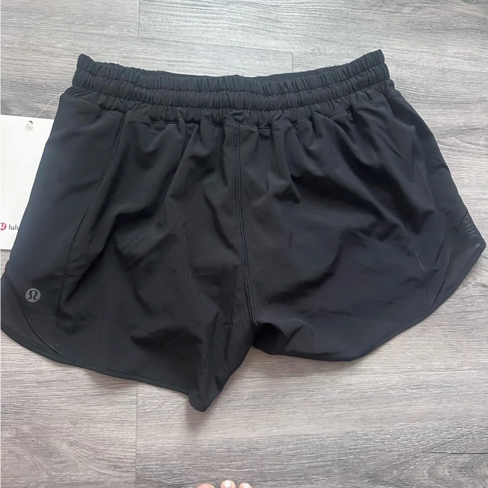 Lululemon Hotty Hot LR Short 4” Lined - Picture 6 of 8